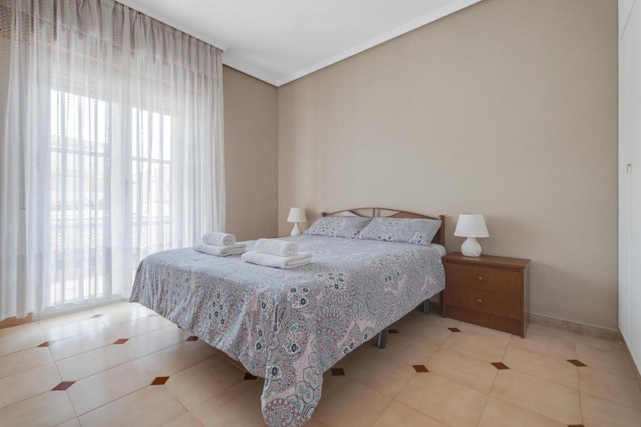 Playa La Mata - Apartamento "Limonka" Eksteriør billede