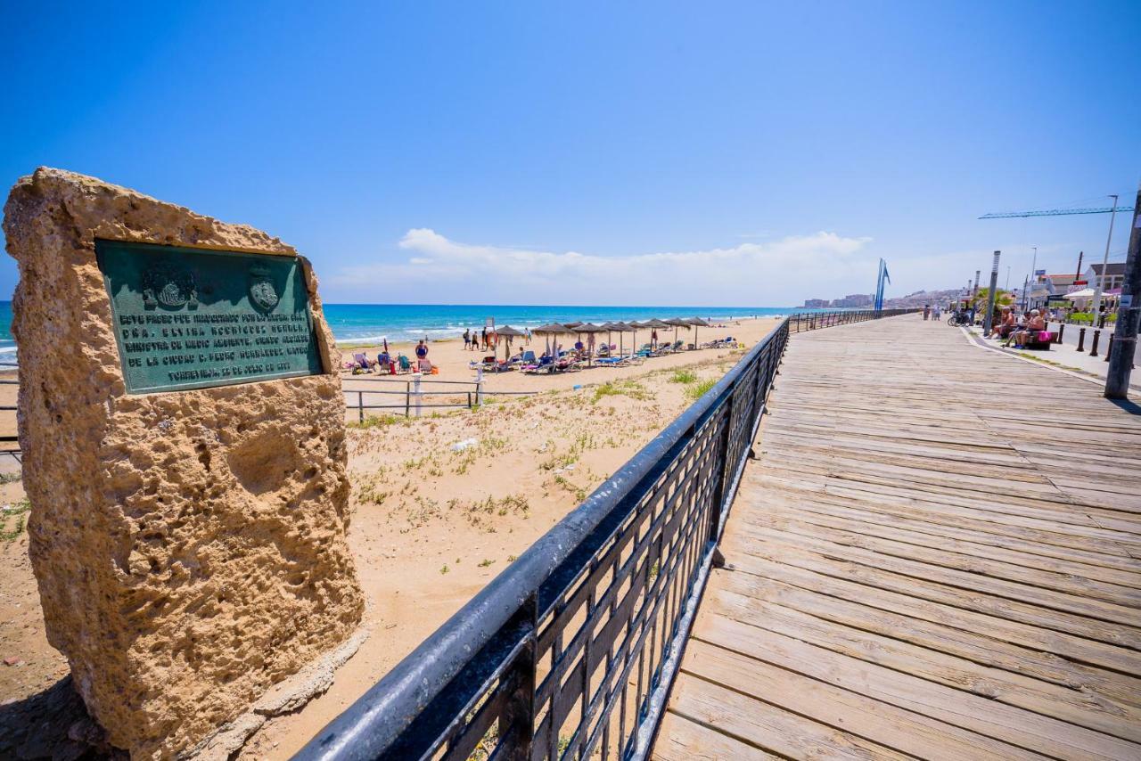 Playa La Mata - Apartamento "Limonka" Eksteriør billede