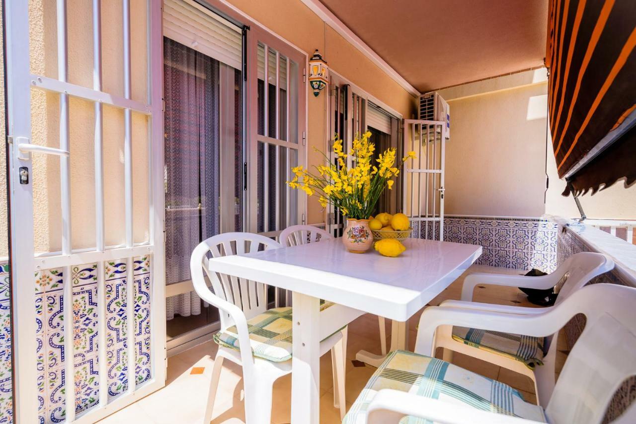 Playa La Mata - Apartamento "Limonka" Eksteriør billede